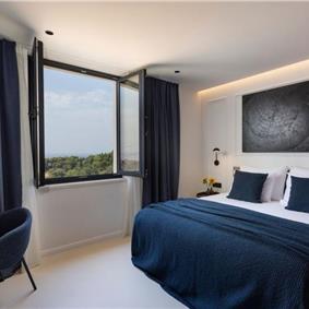 7 Bedroom Villa with Infinity Pool and Sea Views in Dubrovnik, Sleeps 14